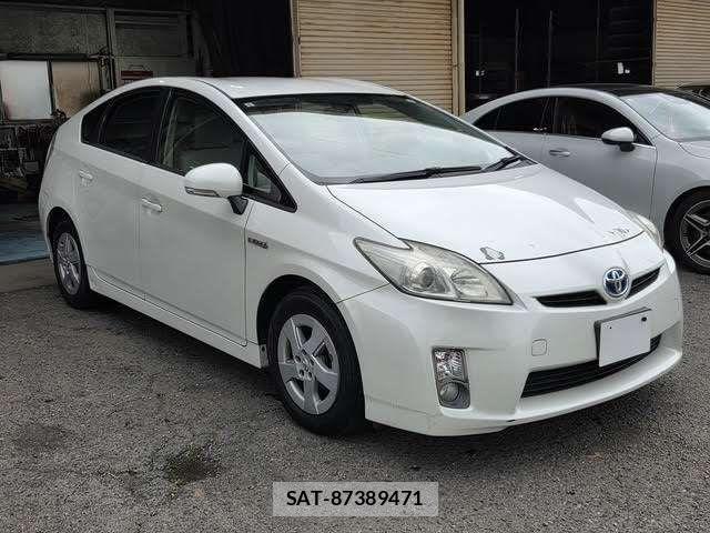 Toyota PRIUS 2009-09 8831164-6