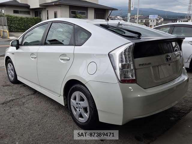 Toyota PRIUS 2009-09 8831164-7