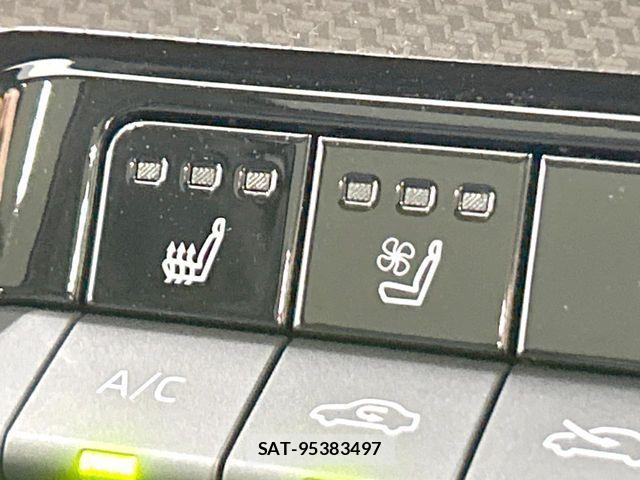 Toyota PRIUS 2023-10 8831090-5