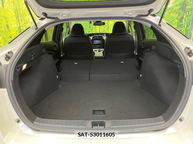 Toyota PRIUS 2017-04 8831122-10