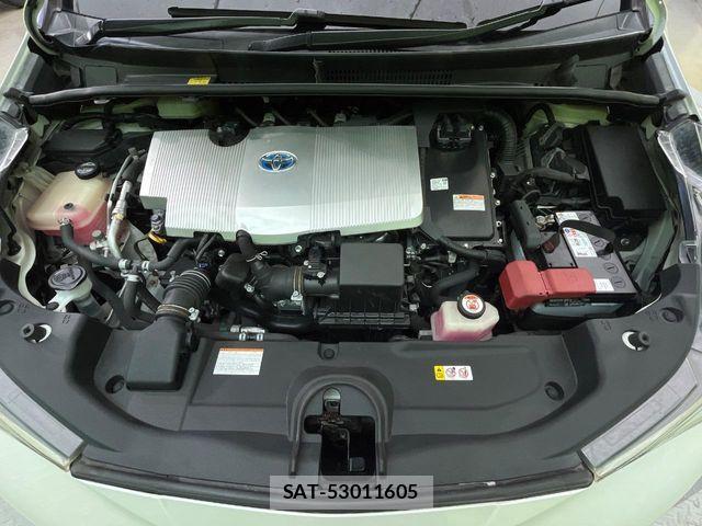 Toyota PRIUS 2017-04 8831122-17