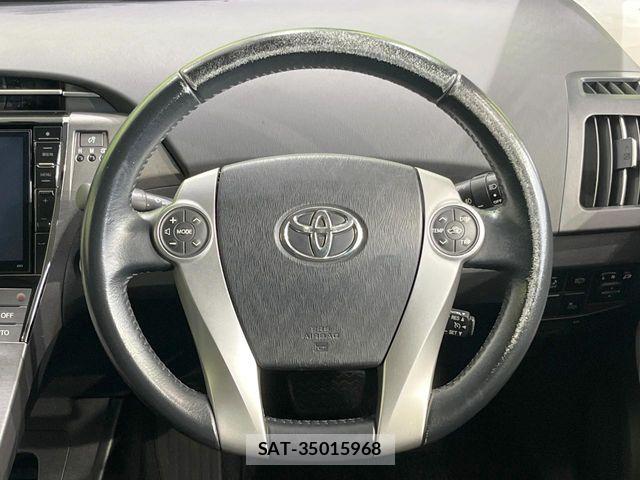 Toyota PRIUS 2015-10 8831141-7