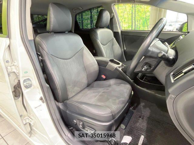 Toyota PRIUS 2015-10 8831141-8