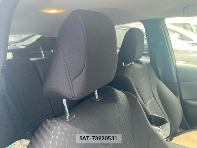 Toyota PRIUS 2018-02 8831152-9
