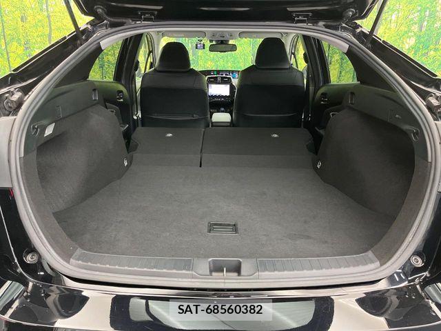 Toyota PRIUS 2020-01 8831121-10
