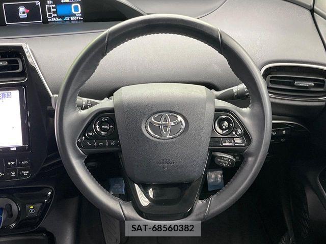 Toyota PRIUS 2020-01 8831121-11