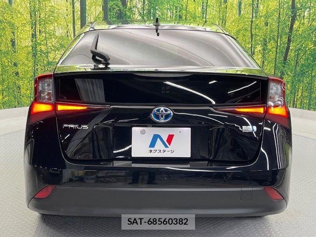 Toyota PRIUS 2020-01 8831121-15