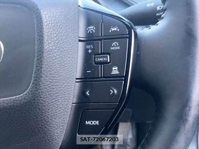 Toyota PRIUS 2023-07 8831101-12
