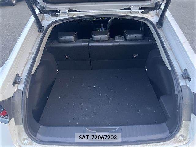 Toyota PRIUS 2023-07 8831101-15