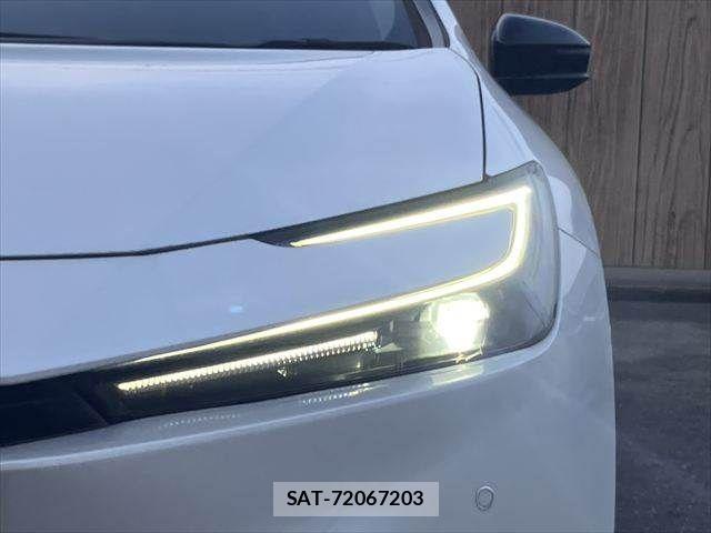 Toyota PRIUS 2023-07 8831101-16