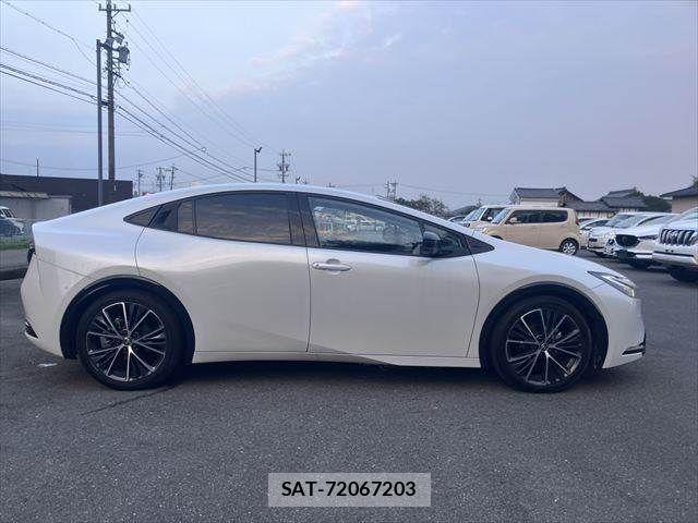 Toyota PRIUS 2023-07 8831101-21