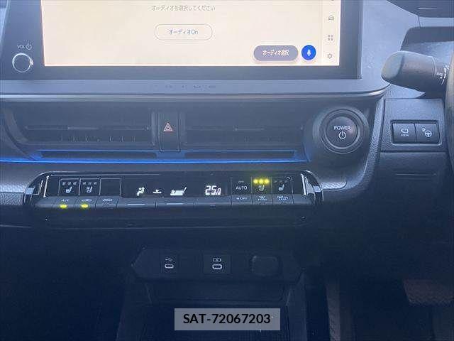 Toyota PRIUS 2023-07 8831101-6