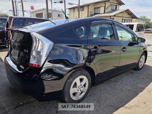 Toyota PRIUS 2009-12 8831165-9