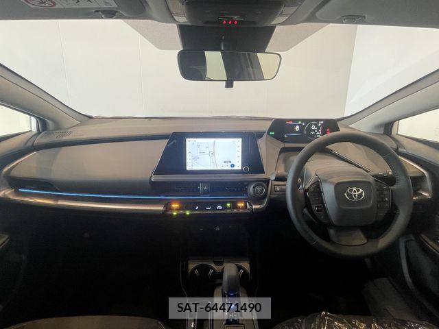 Toyota PRIUS 2026-07 8831092-2