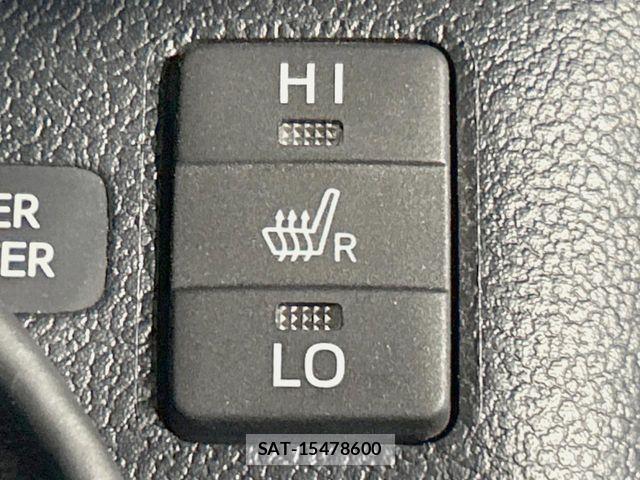 Toyota PRIUS 2016-06 8831128-6