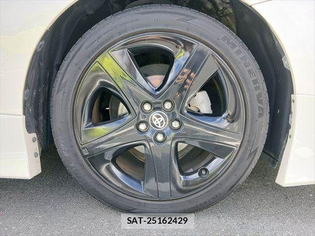 Toyota PRIUS 2016-01 8831146-12
