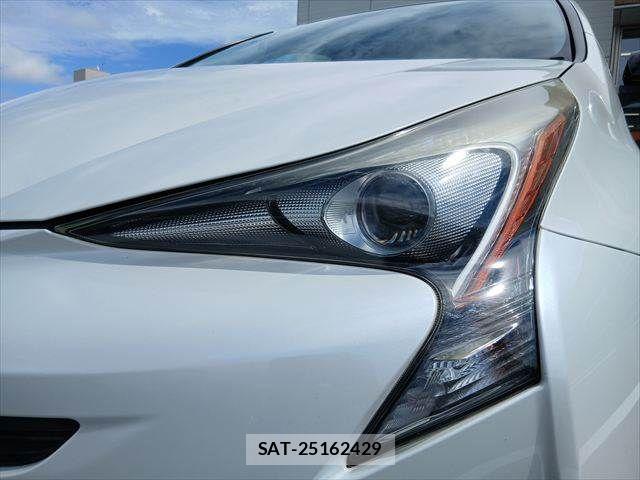 Toyota PRIUS 2016-01 8831146-20
