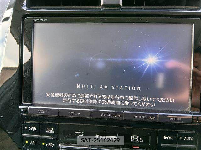 Toyota PRIUS 2016-01 8831146-3