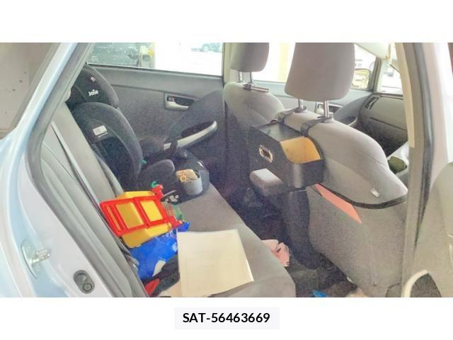 Toyota PRIUS 2010-05 8831188-15