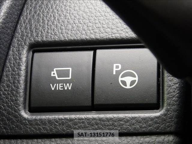 Toyota PRIUS 2025-09 8831091-11