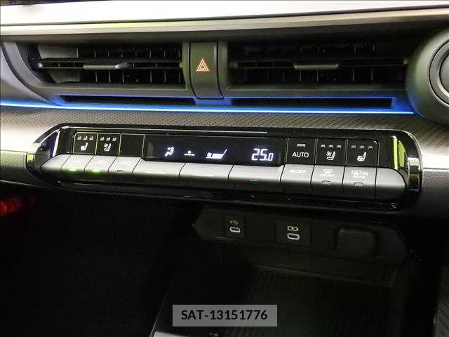 Toyota PRIUS 2025-09 8831091-19