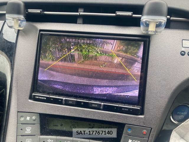 Toyota PRIUS 2012-05 8831179-20