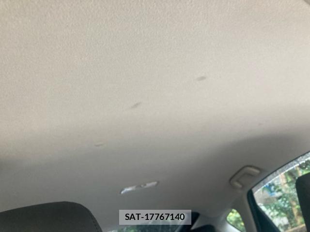 Toyota PRIUS 2012-05 8831179-23