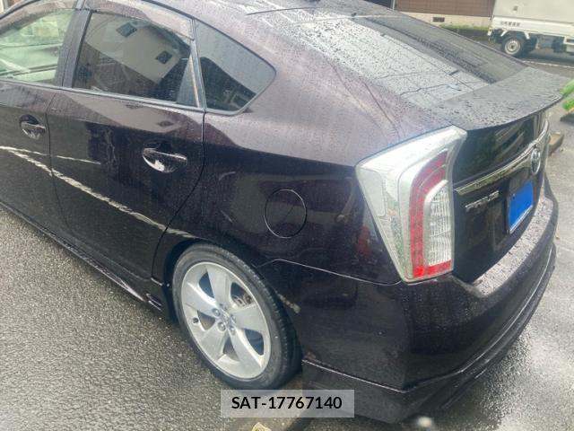 Toyota PRIUS 2012-05 8831179-3