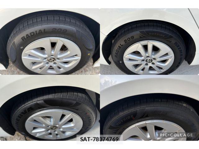 Toyota PRIUS 2018-10 8831126-28