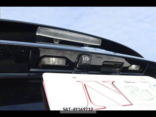 Toyota PRIUS 2018-03 8831116-24