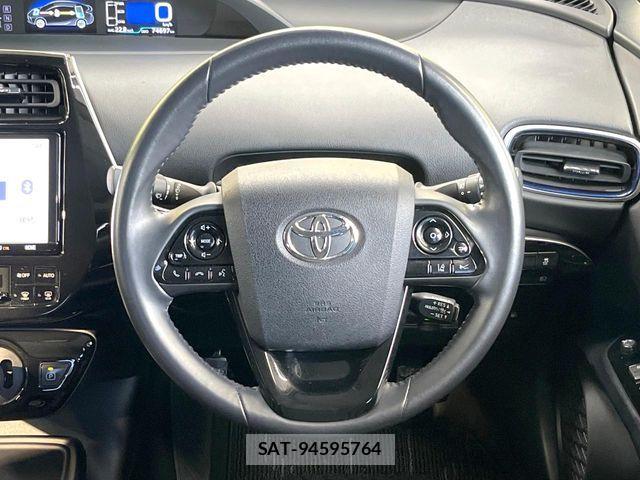 Toyota PRIUS 2019-01 8831119-10