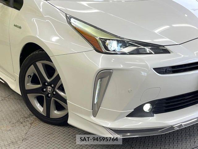 Toyota PRIUS 2019-01 8831119-11