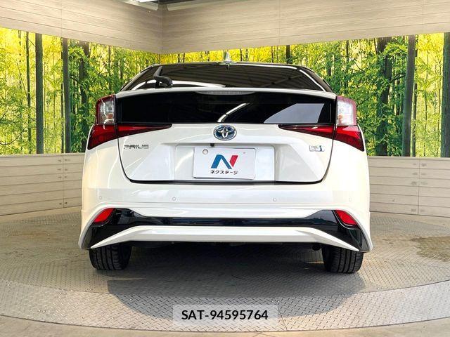 Toyota PRIUS 2019-01 8831119-14