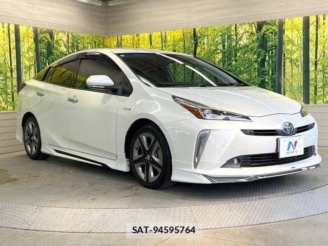 Toyota PRIUS 2019-01 8831119-15