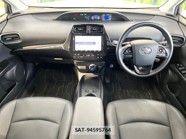 Toyota PRIUS 2019-01 8831119-1