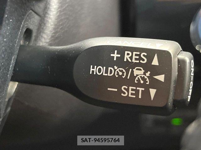 Toyota PRIUS 2019-01 8831119-5