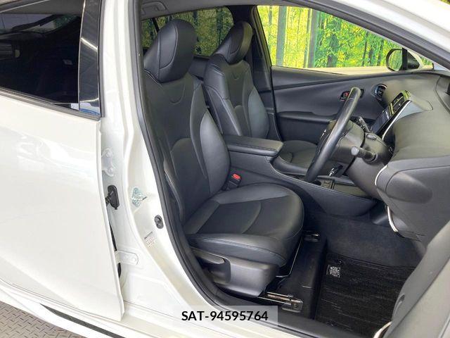 Toyota PRIUS 2019-01 8831119-7