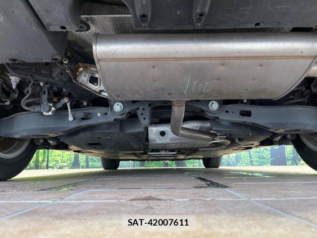 Toyota PRIUS 2016-10 8831129-18