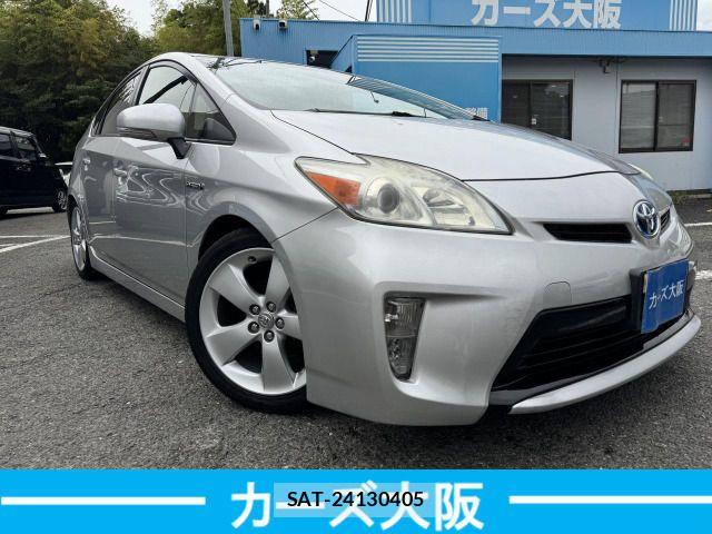 Toyota PRIUS 2012-08 8831181-1