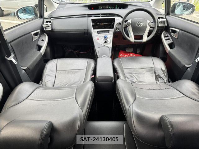 Toyota PRIUS 2012-08 8831181-5