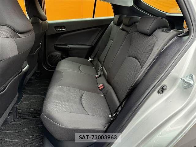 Toyota PRIUS 2019-11 8831131-17