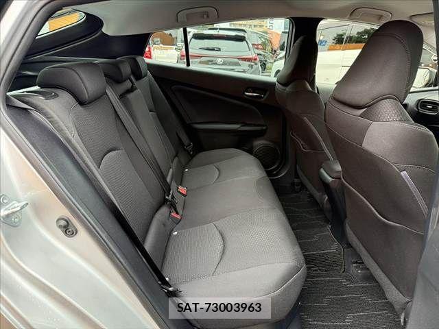 Toyota PRIUS 2019-11 8831131-19