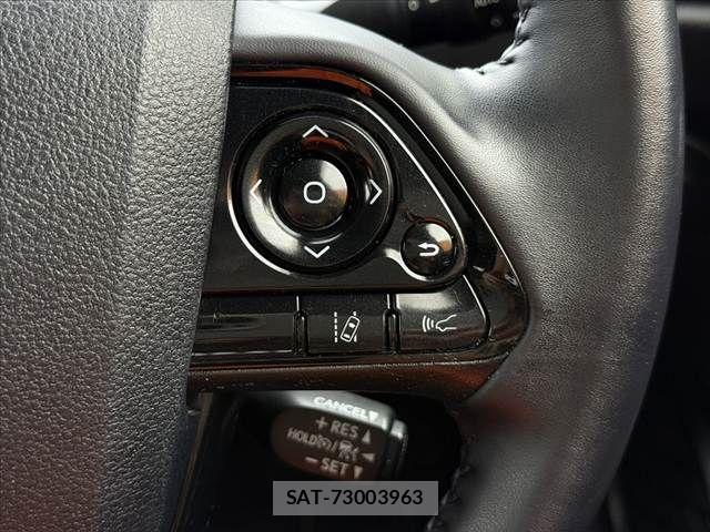 Toyota PRIUS 2019-11 8831131-23