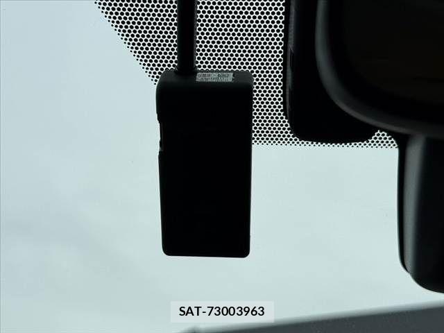 Toyota PRIUS 2019-11 8831131-28