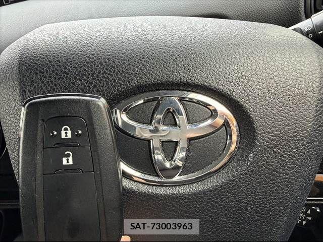 Toyota PRIUS 2019-11 8831131-2