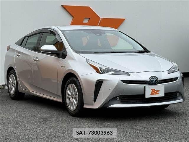 Toyota PRIUS 2019-11 8831131-7