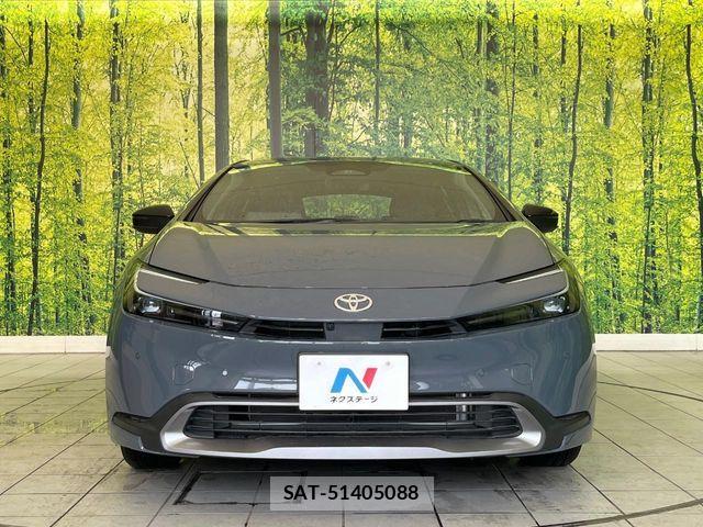 Toyota PRIUS 2023-07 8831112-13