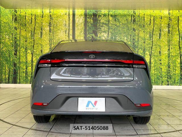 Toyota PRIUS 2023-07 8831112-14
