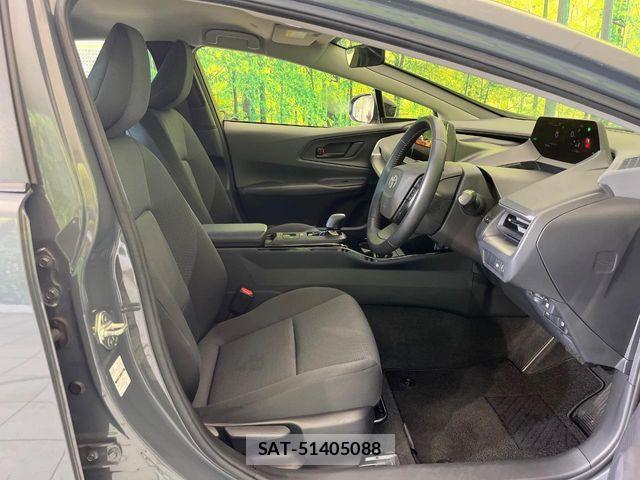 Toyota PRIUS 2023-07 8831112-7