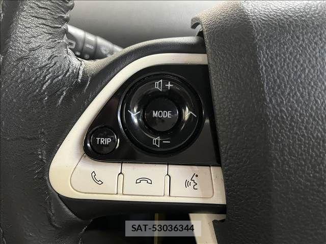 Toyota PRIUS 2016-02 8831117-20